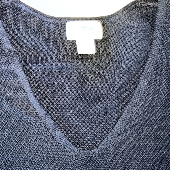 Old navy V-neck split, hem sweaters - Picture 2 of 6